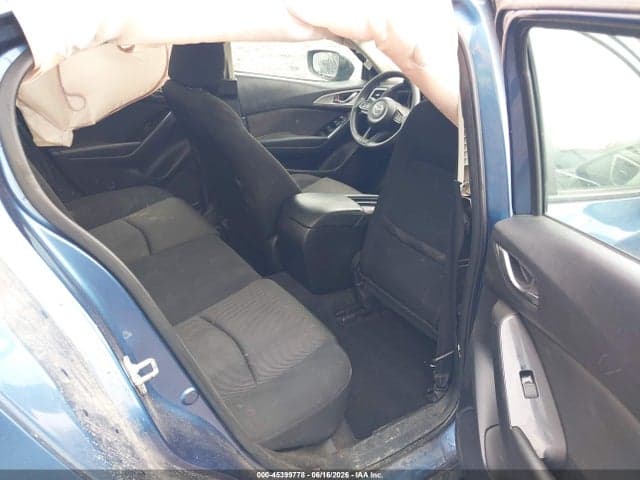 2017 MAZDA MAZDA3 SPORT 8