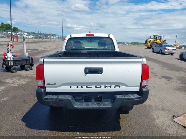 2017 TOYOTA TACOMA SR 17