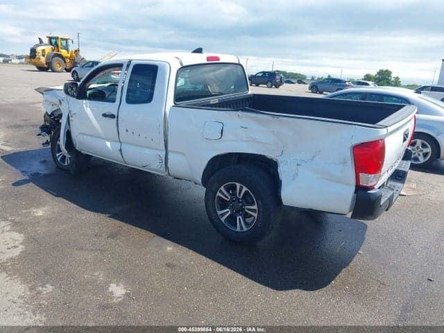 2017 TOYOTA TACOMA SR 3