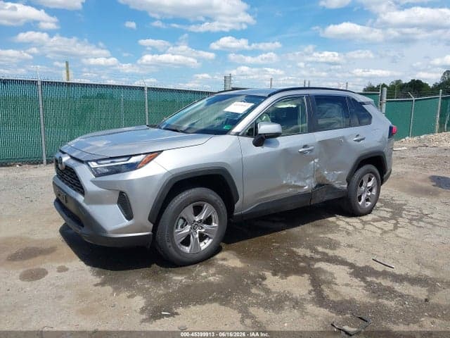 2025 TOYOTA RAV4 HYBRID XLE 2