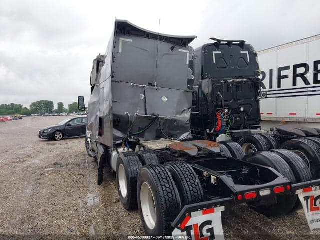 2022 PETERBILT 579 4