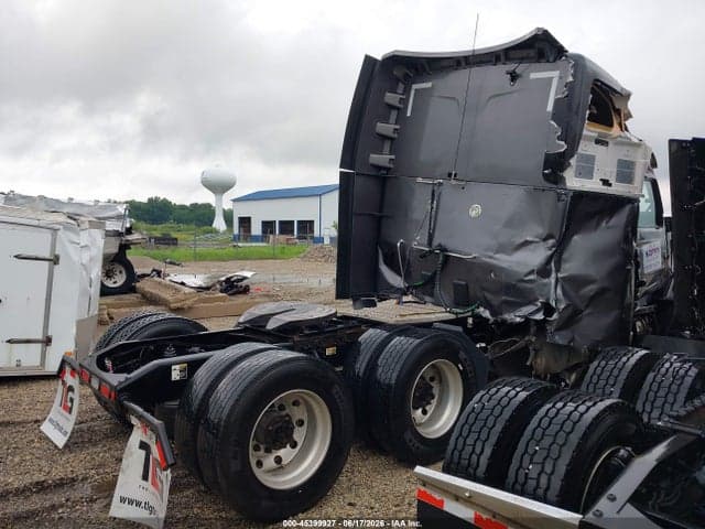 2022 PETERBILT 579 5