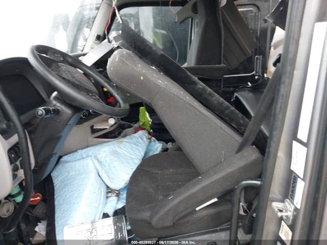 2022 PETERBILT 579 9