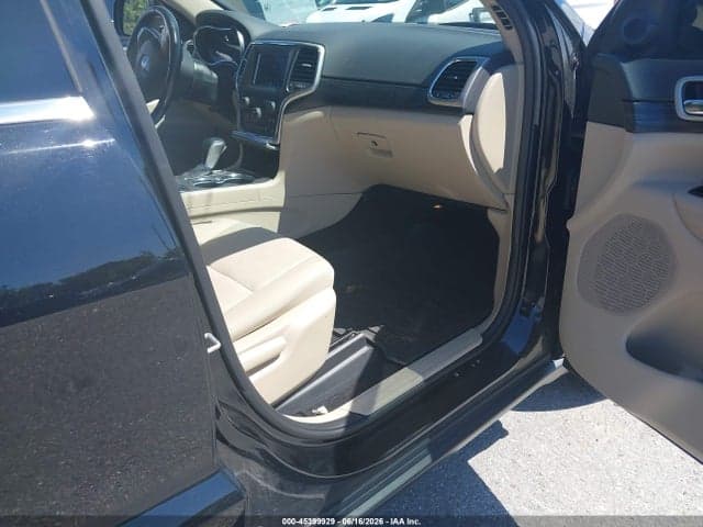 2019 JEEP GRAND CHEROKEE LAREDO E 4X4 5