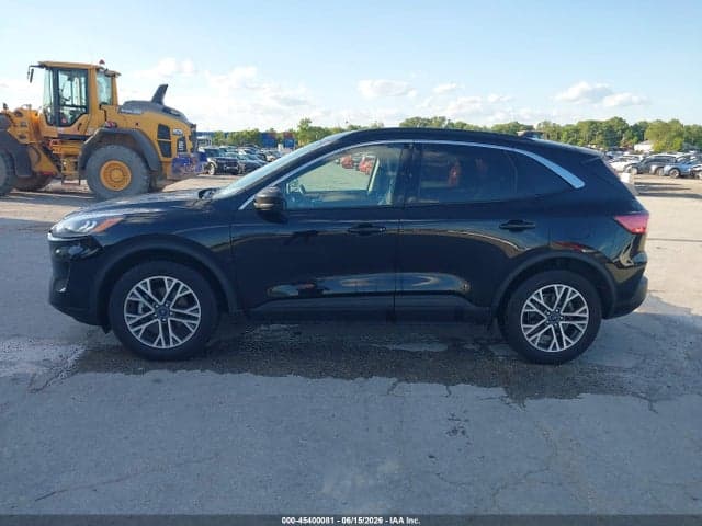 2020 FORD ESCAPE SEL 17