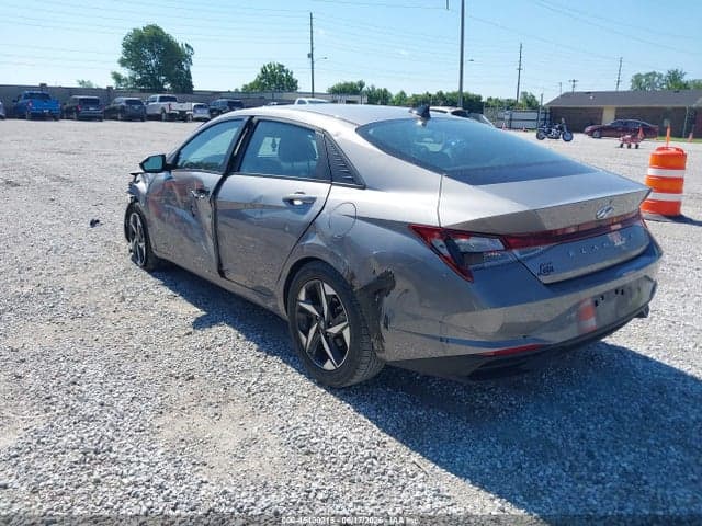 2023 HYUNDAI ELANTRA SEL 3