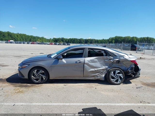 2024 HYUNDAI ELANTRA SEL 14