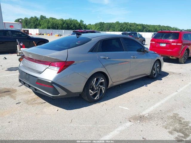 2024 HYUNDAI ELANTRA SEL 4