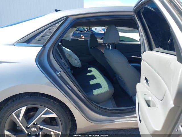 2024 HYUNDAI ELANTRA SEL 8