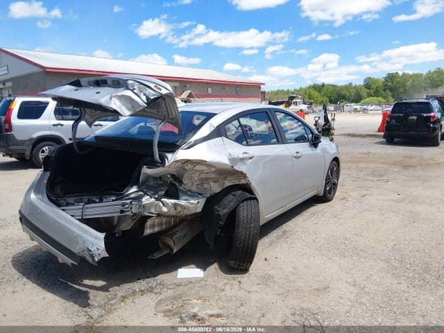 2025 NISSAN VERSA 1.6 SR 4