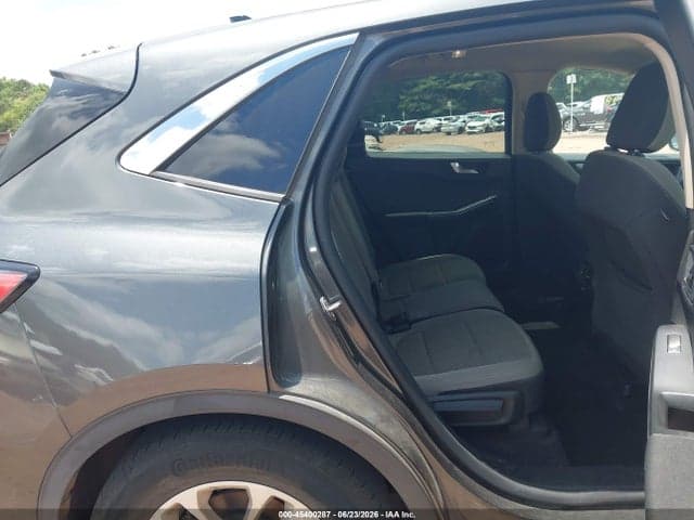 2020 FORD ESCAPE SE 8