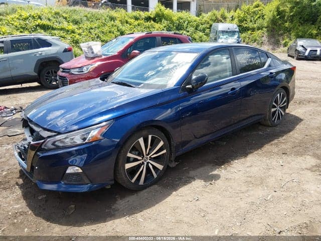 2022 NISSAN ALTIMA SR FWD 2