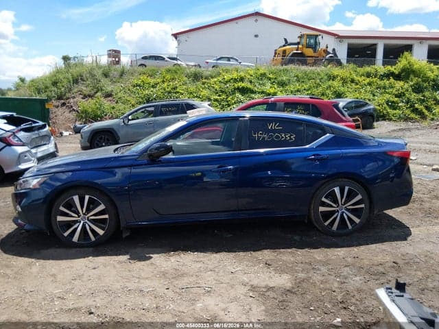 2022 NISSAN ALTIMA SR FWD 14