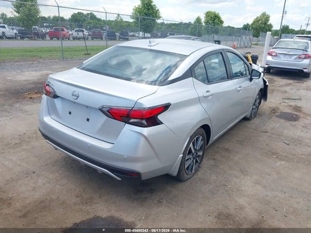 2025 NISSAN VERSA 1.6 SV 4