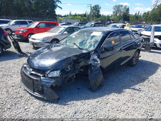 2017 TOYOTA CAMRY SE 2