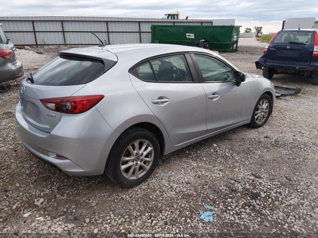 2017 MAZDA MAZDA3 SPORT 4