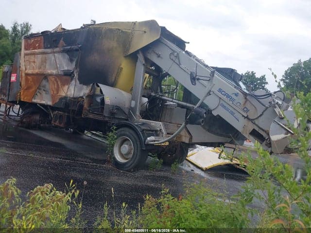 2021 * 8310 FEED WAGON 1