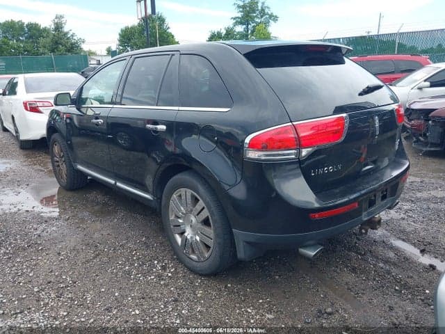 2011 LINCOLN MKX 3