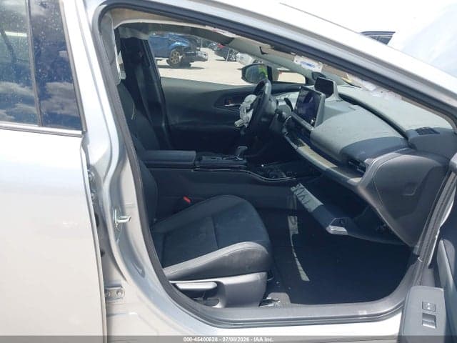 2024 TOYOTA PRIUS LIMITED 5