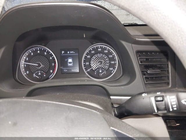 2020 HYUNDAI ELANTRA SE 7
