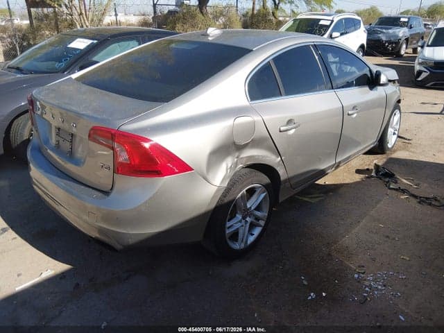 2015 VOLVO S60 T5 4