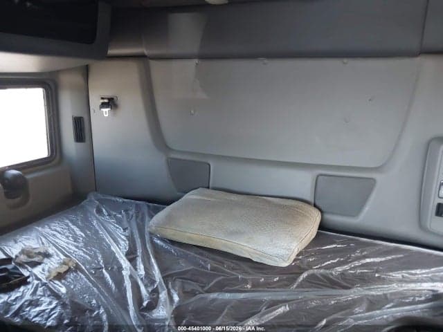 2019 INTERNATIONAL LT 6