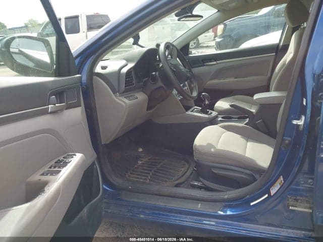 2020 HYUNDAI ELANTRA SEL 5