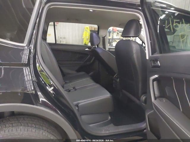 2022 VOLKSWAGEN TIGUAN 2.0T SE 8