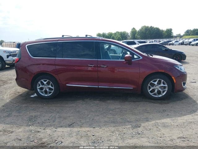 2019 CHRYSLER PACIFICA TOURING L 13