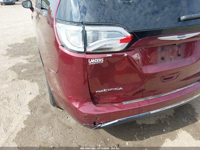 2019 CHRYSLER PACIFICA TOURING L 6