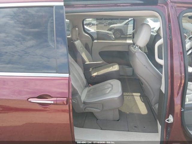 2019 CHRYSLER PACIFICA TOURING L 8