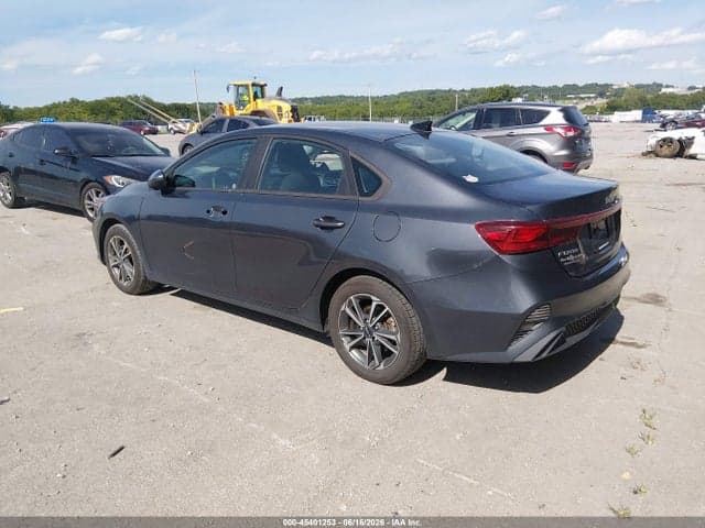 2023 KIA FORTE LXS 3
