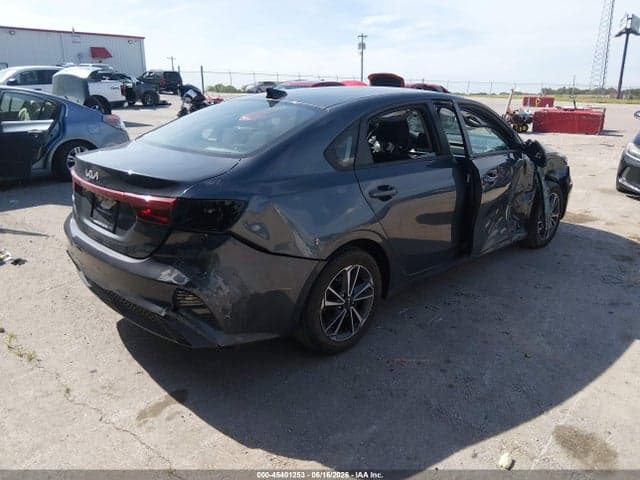 2023 KIA FORTE LXS 4