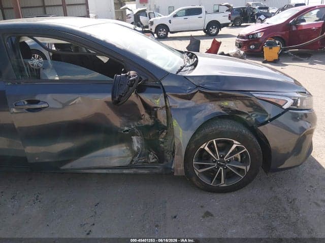 2023 KIA FORTE LXS 6