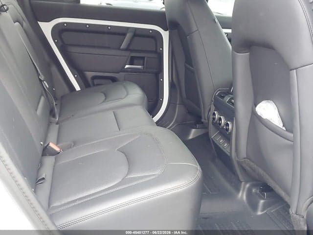 2025 LAND ROVER DEFENDER 9