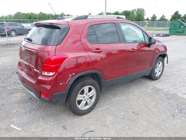2022 CHEVROLET TRAX AWD LT 4
