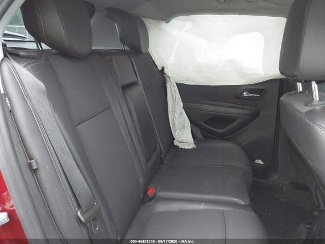 2022 CHEVROLET TRAX AWD LT 8
