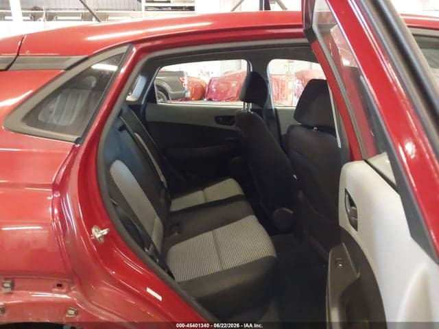 2021 HYUNDAI KONA SE 8