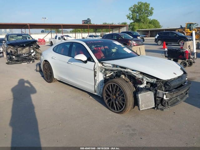2017 PORSCHE PANAMERA 4S 1