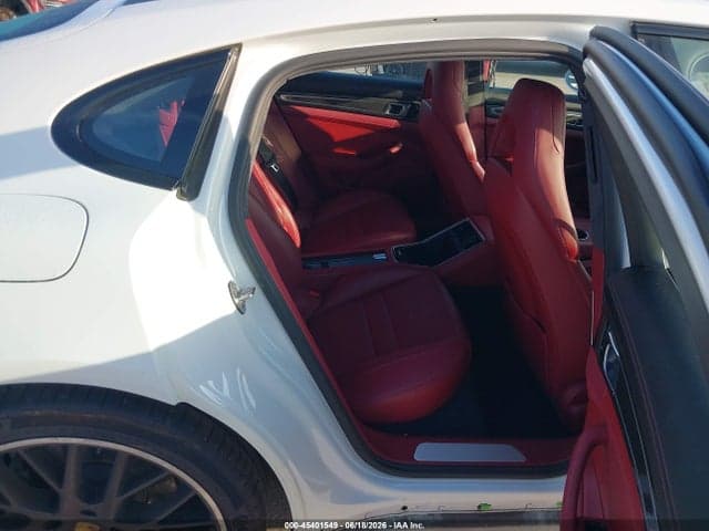 2017 PORSCHE PANAMERA 4S 8