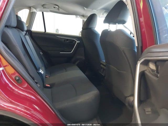 2024 TOYOTA RAV4 LE 8