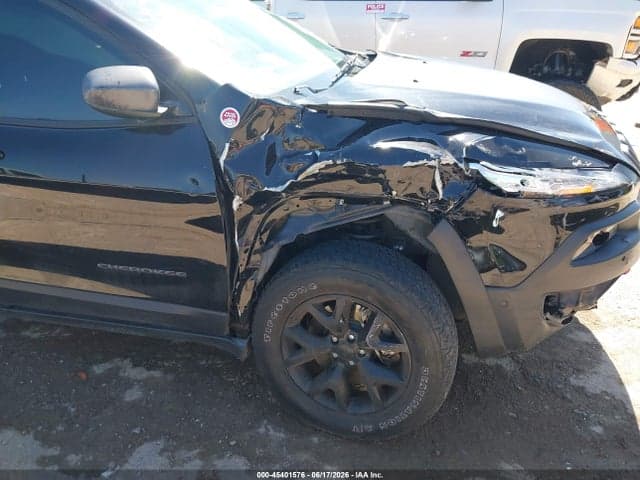 2018 JEEP CHEROKEE TRAILHAWK 4X4 6