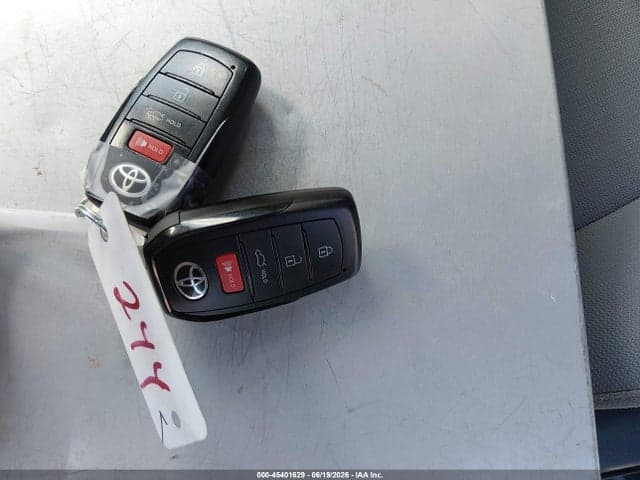 2024 TOYOTA COROLLA SE 11