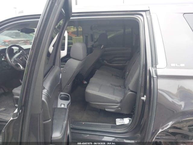 2017 GMC YUKON XL SLE 8