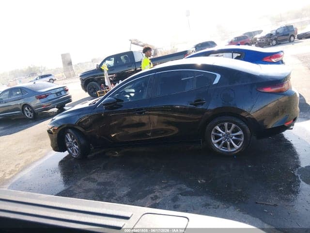 2021 MAZDA MAZDA3 2.5 S 14
