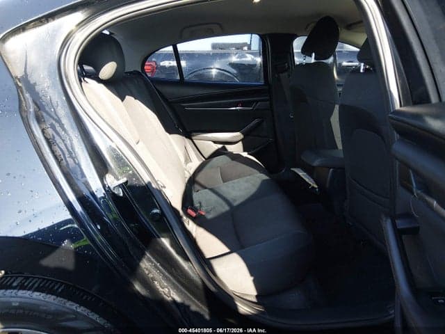 2021 MAZDA MAZDA3 2.5 S 8