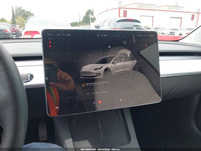 2022 TESLA MODEL 3 REAR-WHEEL DRIVE 19
