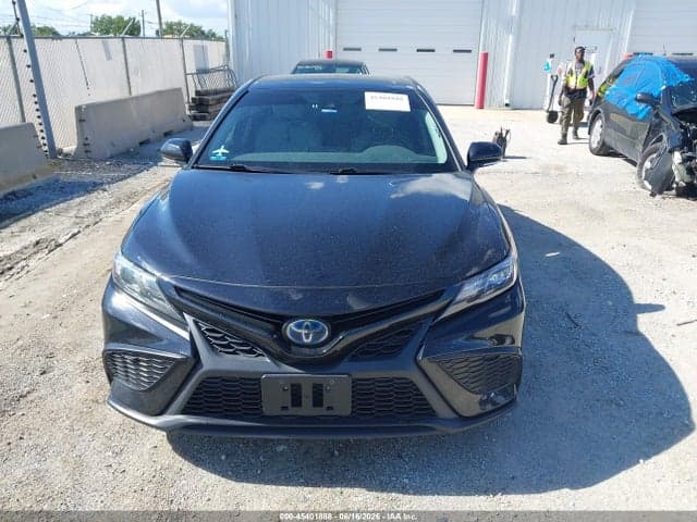 2021 TOYOTA CAMRY SE HYBRID 12