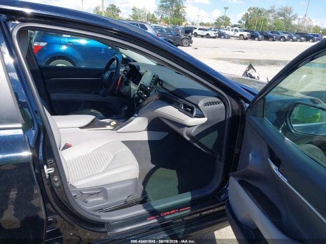 2021 TOYOTA CAMRY SE HYBRID 5