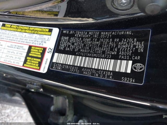 2021 TOYOTA CAMRY SE HYBRID 9